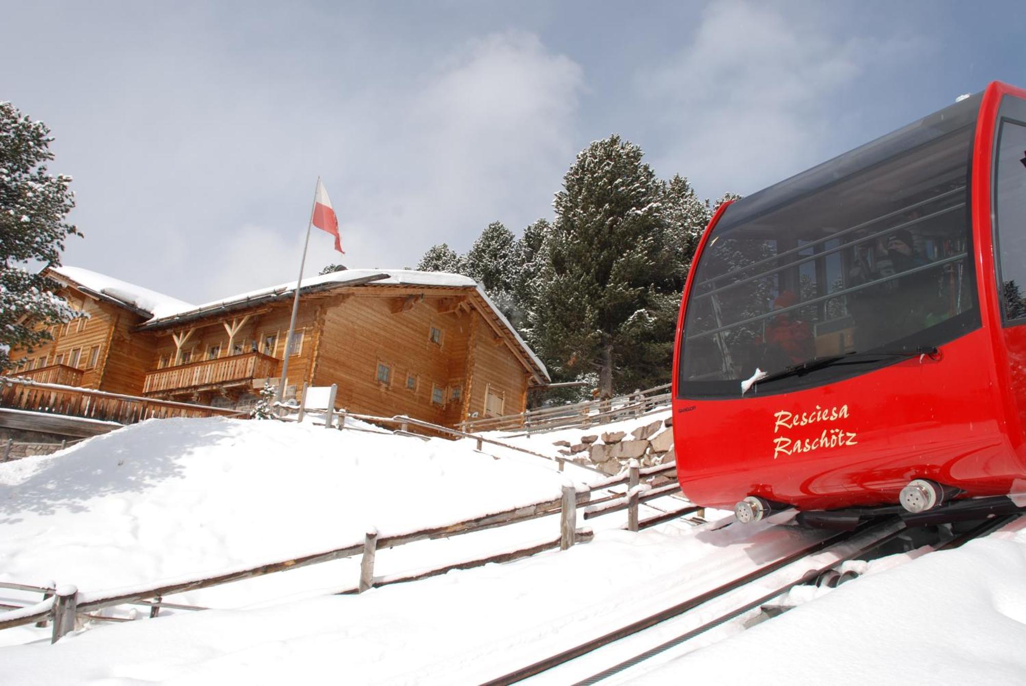 Chalet Da Mont Resciesa Ortisei Bagian luar foto