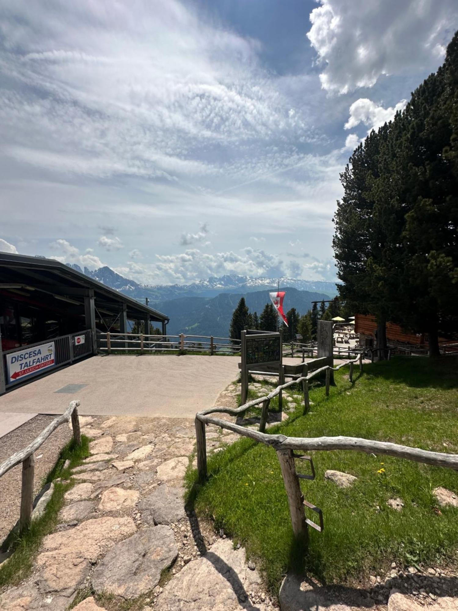 Chalet Da Mont Resciesa Ortisei Bagian luar foto