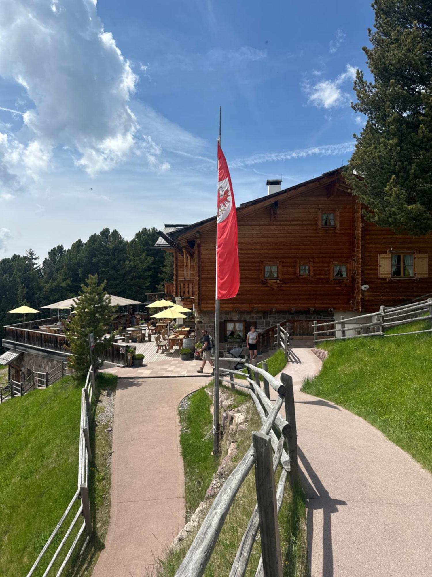 Chalet Da Mont Resciesa Ortisei Bagian luar foto