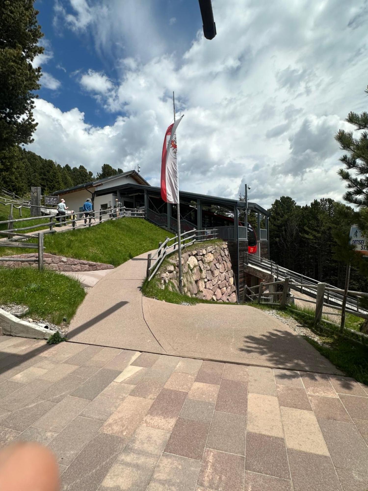 Chalet Da Mont Resciesa Ortisei Bagian luar foto